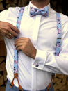 Weißes Hemd mit hellblauen Hosenträger und passender Fliege Querbinder mit rosa Blumen handgemacht mit Manschettenknöpfen
